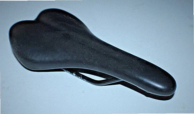 Bontrager Road Bike Saddle 255/135mm Black Comfort Hybrid MTB Fast USA Shipper:)