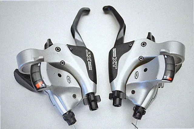 SHIMANO DEORE XT 9 X 3 SPD BICYCLE RAPIDFIRE WINDOW SHIFTER BRAKE LEVERS ST-M750
